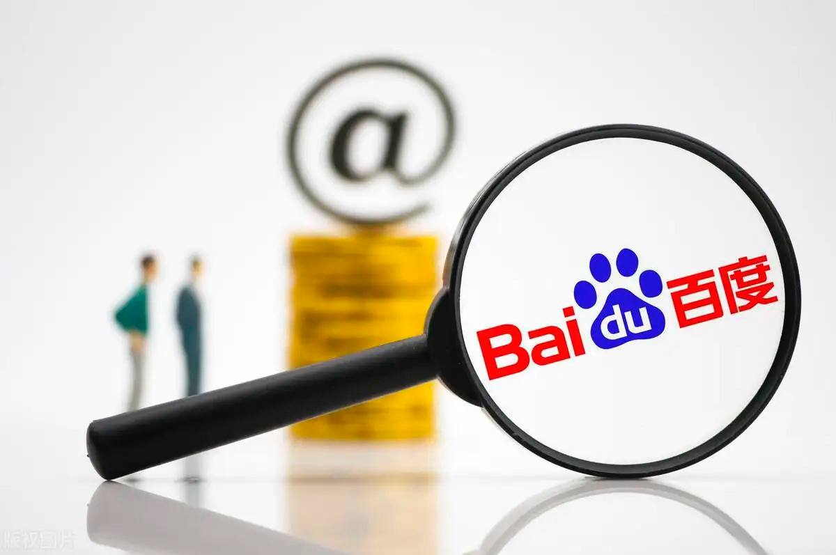 警方通报女子栓绳遛狗遭殴打